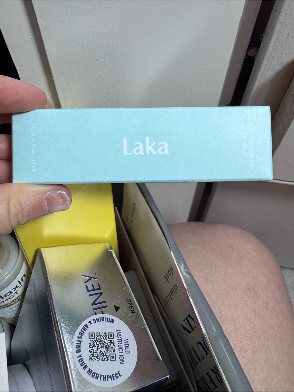 Hydrating Lip Balm & Gloss - Light Blue